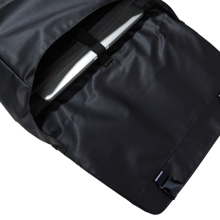 Torba BASE CAMP VOYAGER MESSENGER (Black/TNF White)