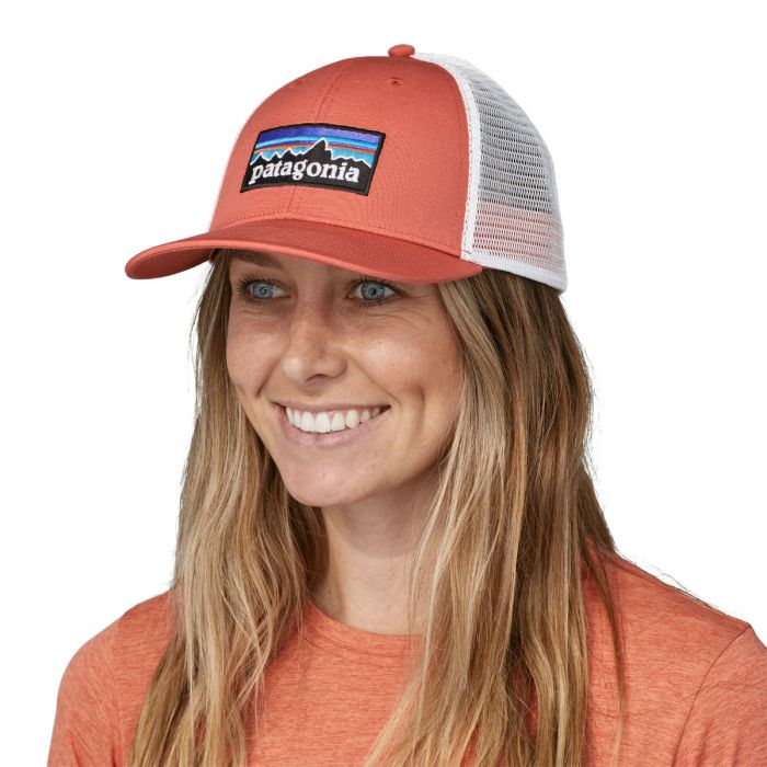 Kapa s šiltom P-6 Logo LoPro Trucker (Quartz Coral)