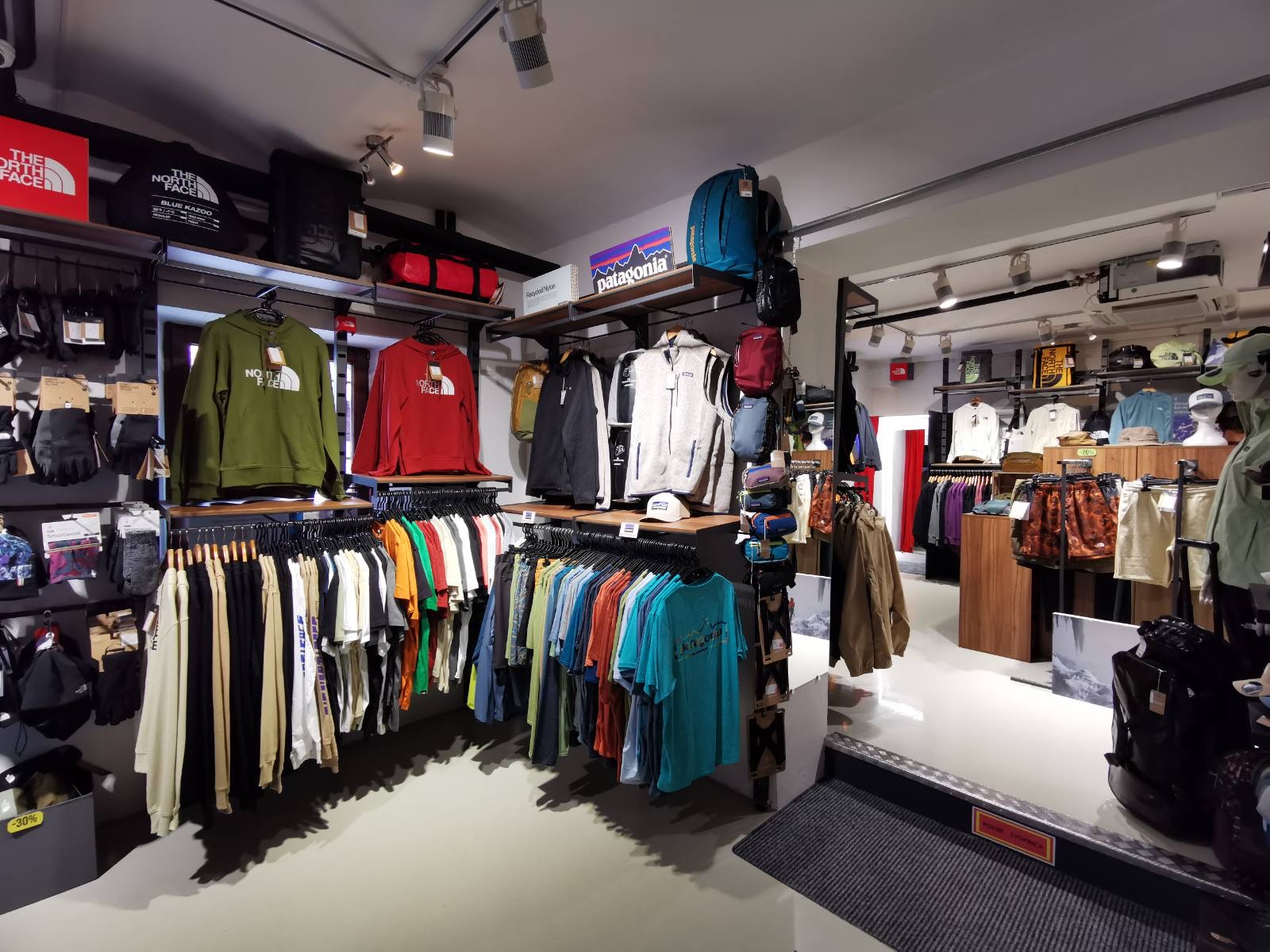 Trgovina TNF SHOP Patagonia The North Face